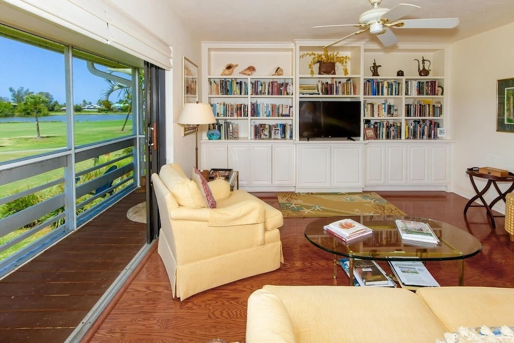 Sandcastle - Pool Home In The Dunes With Lake View! 3 Bedroom Home