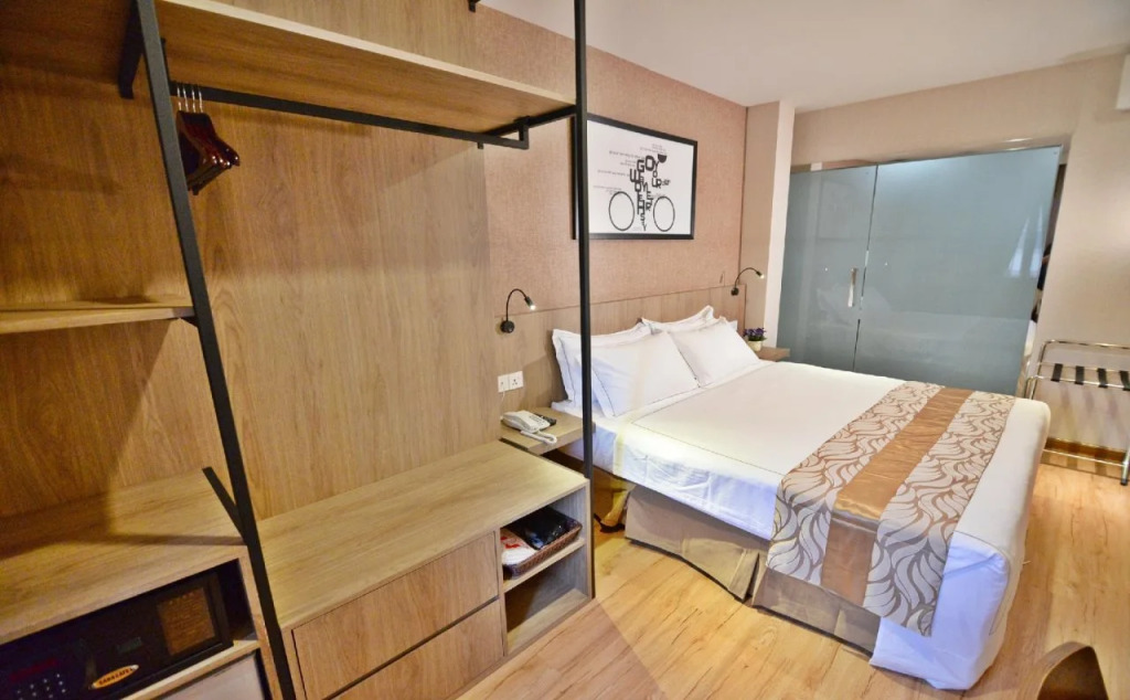 Diamond Inn