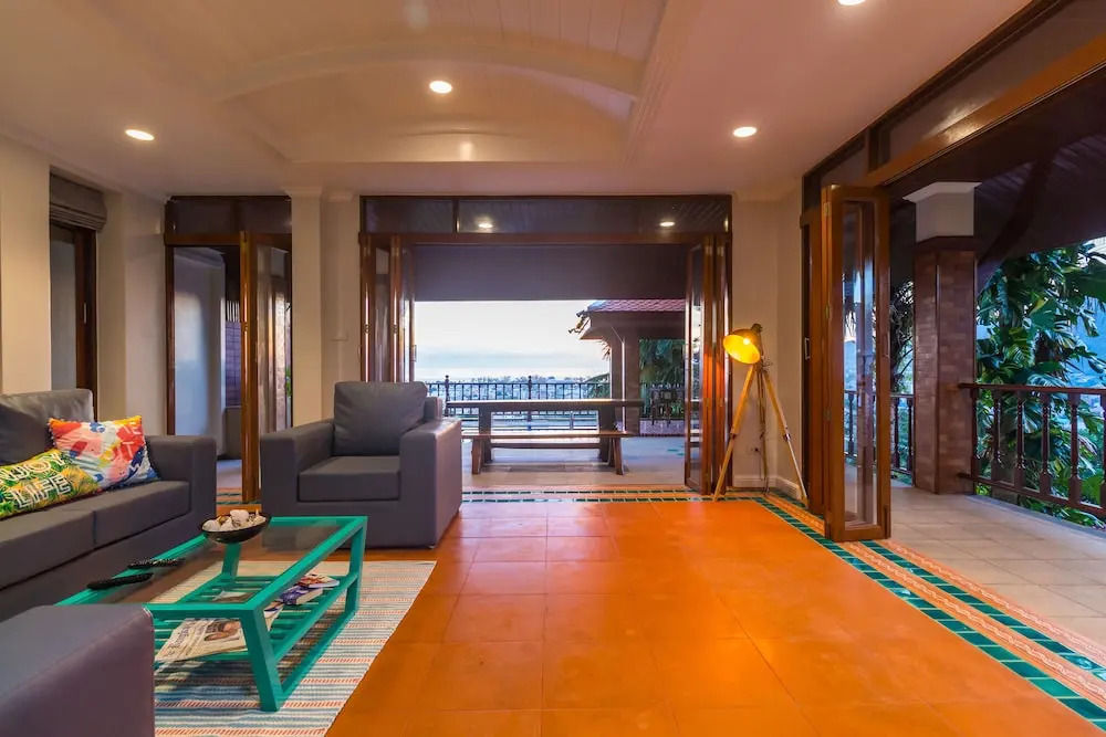 Hassippi Villa by Lofty