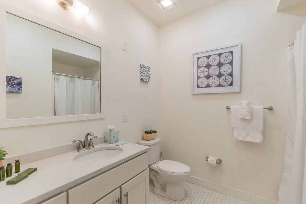Pine Suite - 209