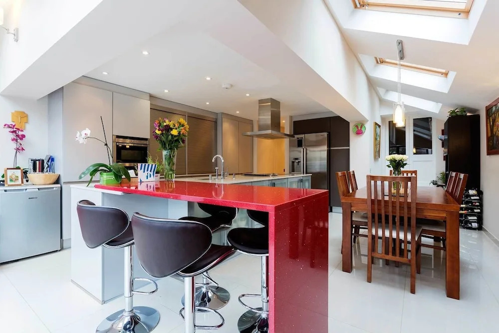 Southfields Hideaway