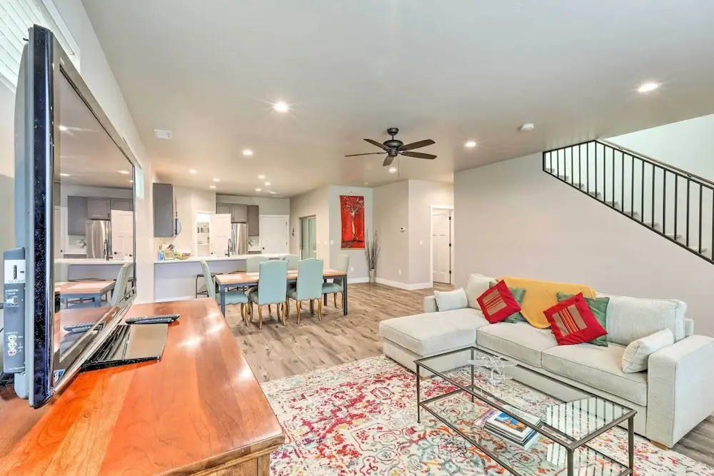 Modern Flagstaff Home, 4 Mi to Downtown!
