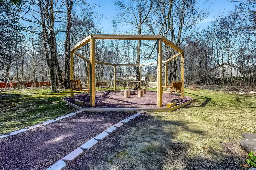 Hot Tub + Game Room: Spacious Poconos Escape!