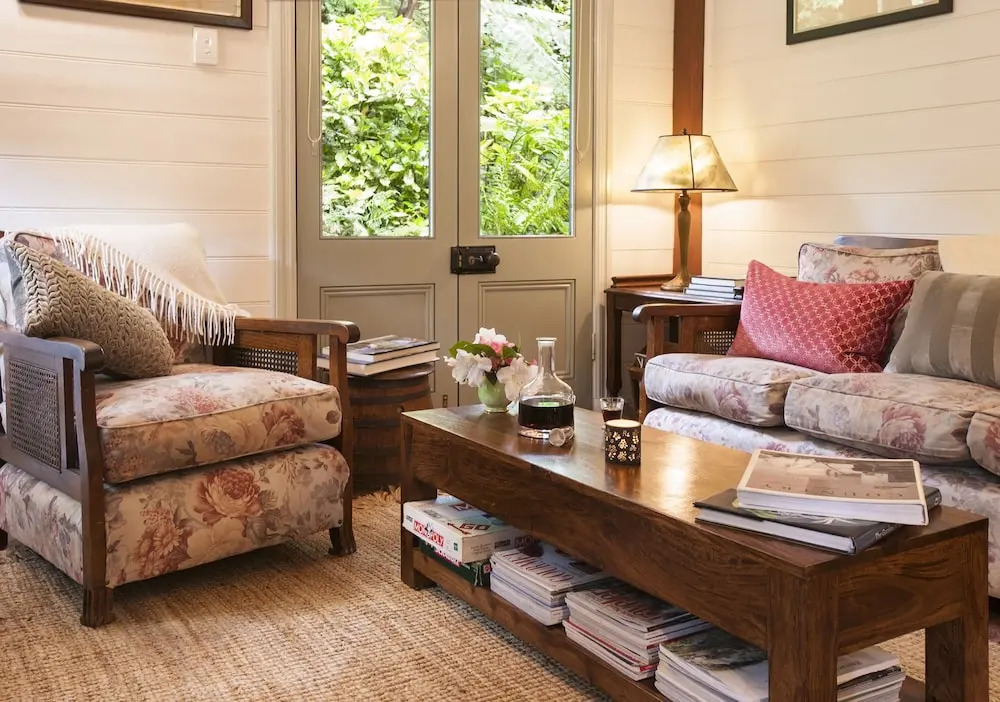 Candlelight Cottage