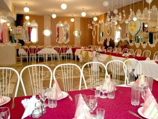 Hotel Tri Medvedya
