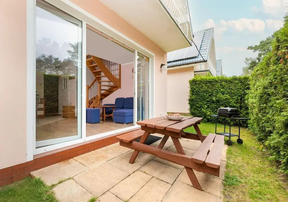 Large, comfortable holiday homes close to the sea