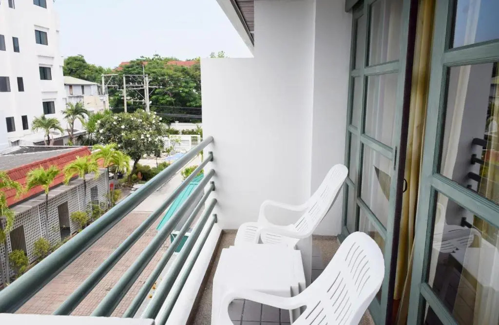 Puangpen Villa Hotel