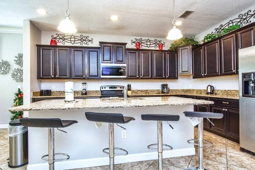 Paradise Palms- 6 Bedroom Pool Home-3106PP