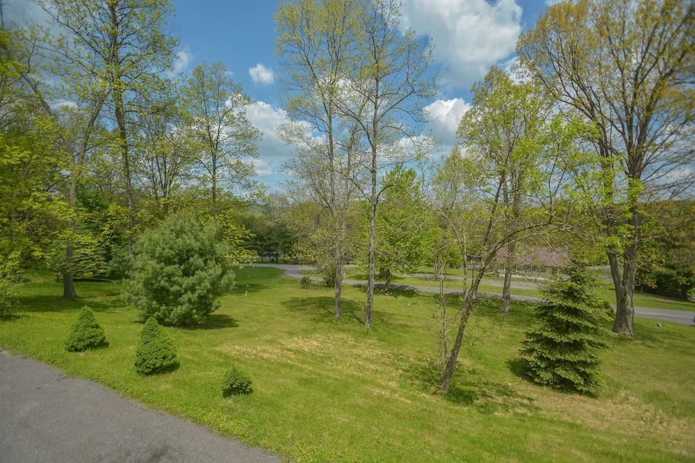 Hillside Retreat 4 Bedroom House