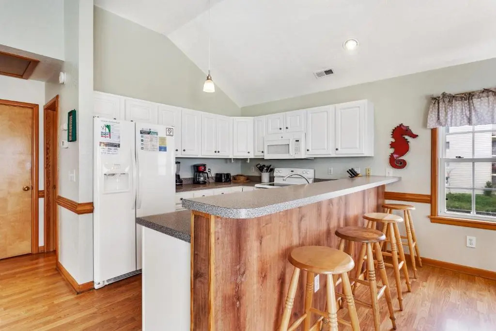 6175 - Longview Cottage