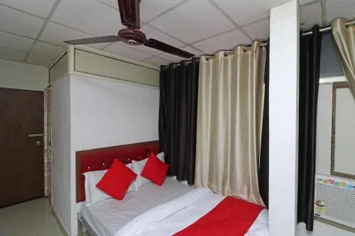 OYO 29654 Hotel Satellite And Restaurant