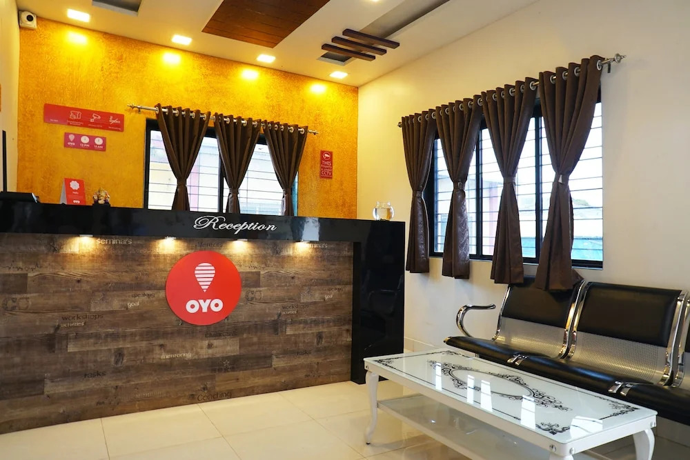 OYO 18683 M K Palace