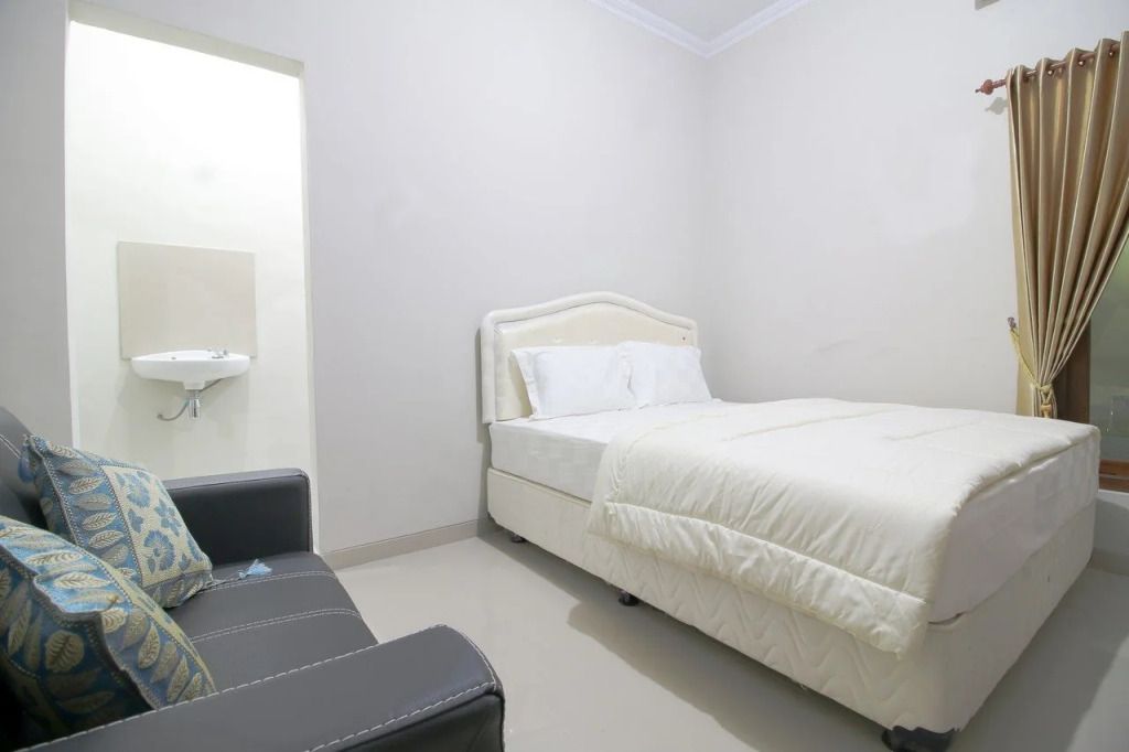 Puri Sagopi Guest House