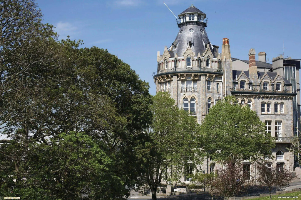Duke Of Cornwall Hotel