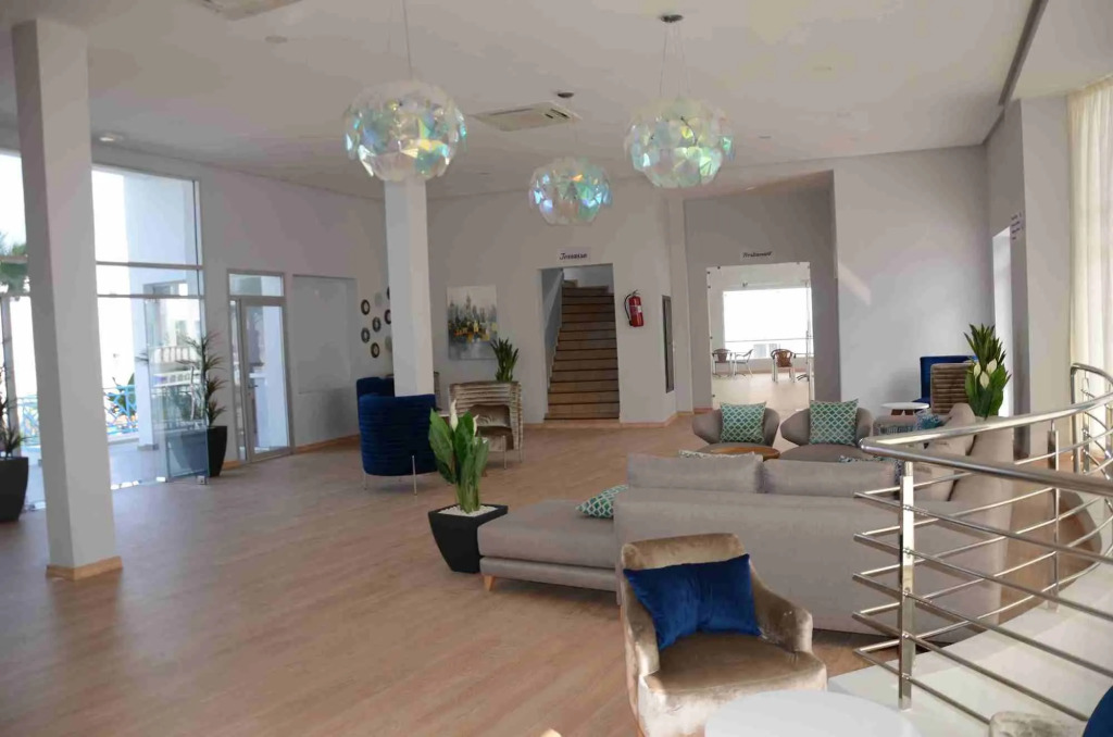 Lescale Appart-hôtel By 7AV HOTELS