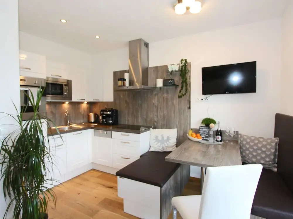Valley-view Apartment With Garden in Wenns