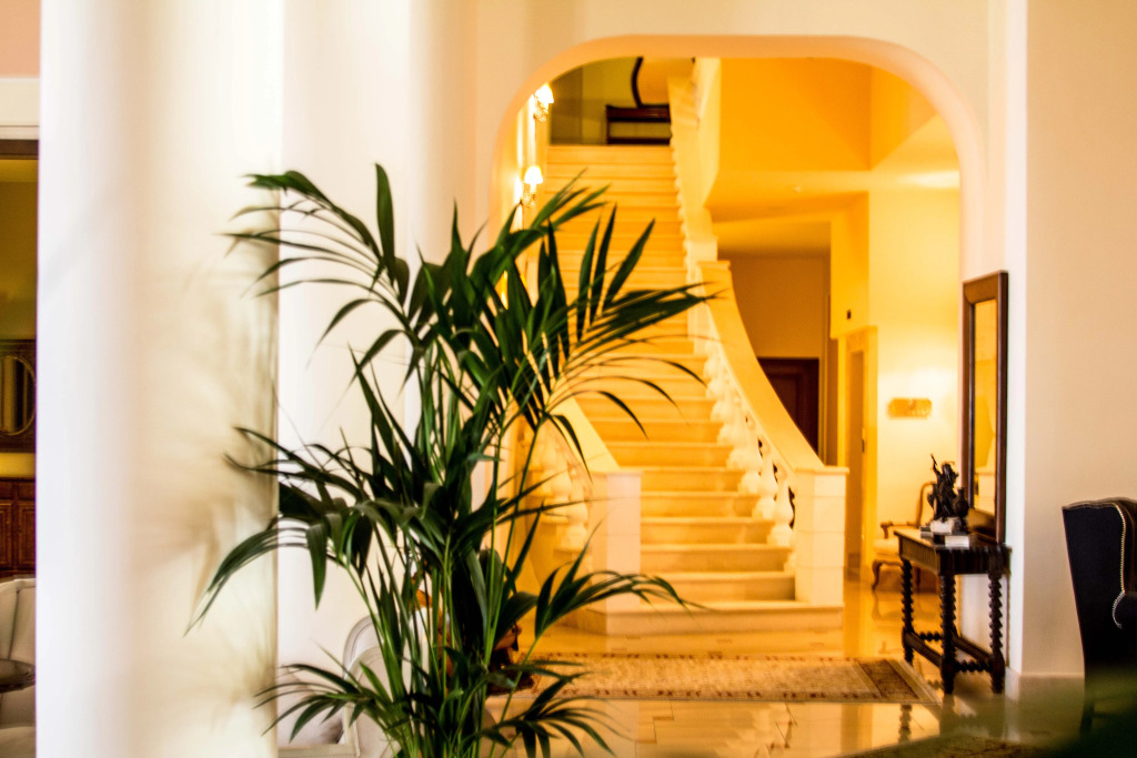 Mabely Grand Hotel