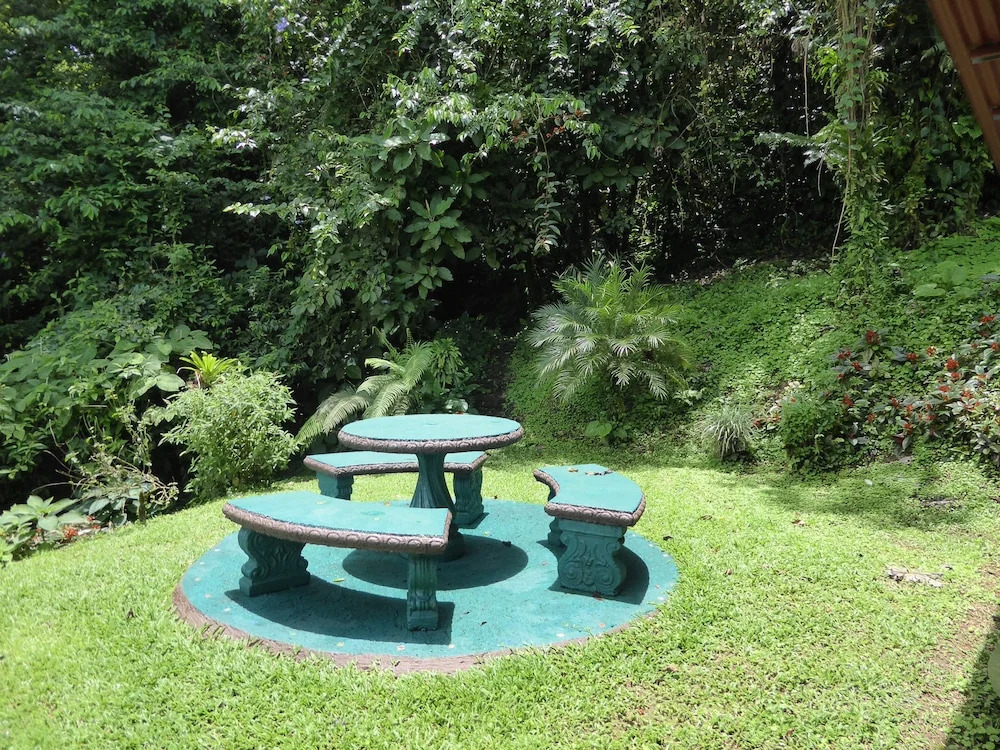 Lucky Bug Bed And Breakfast
