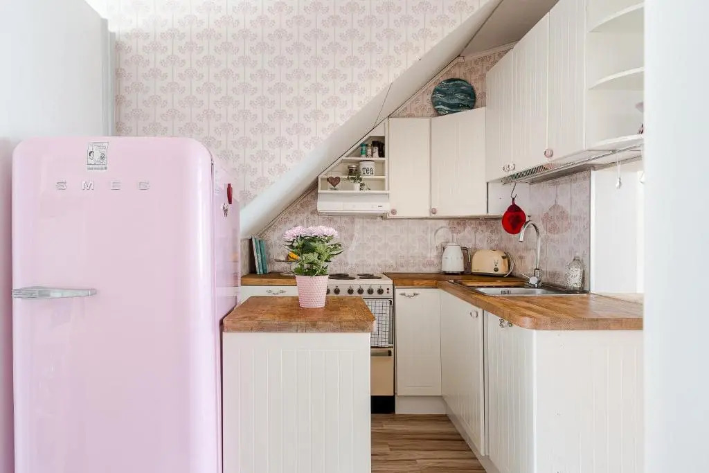 Unique wooden house apartment close to Logomo and downtown
