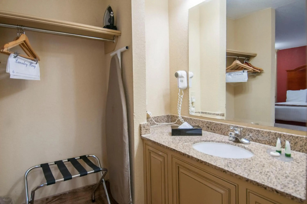 Governors Suites Hotel Oklahoma City Airport Area