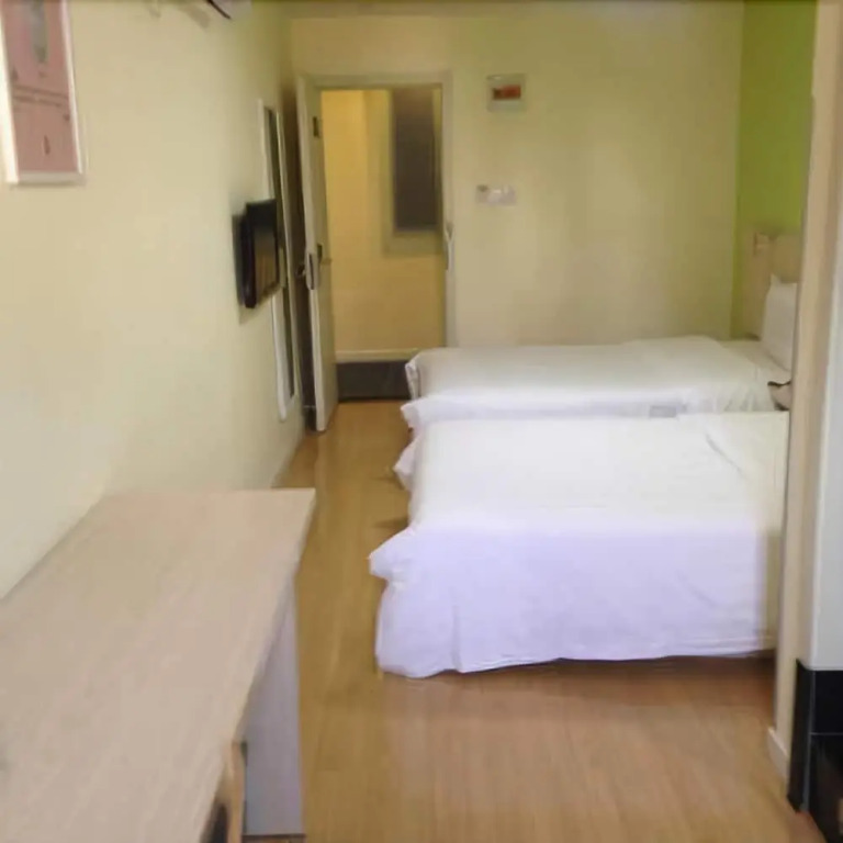 7 Days Inn