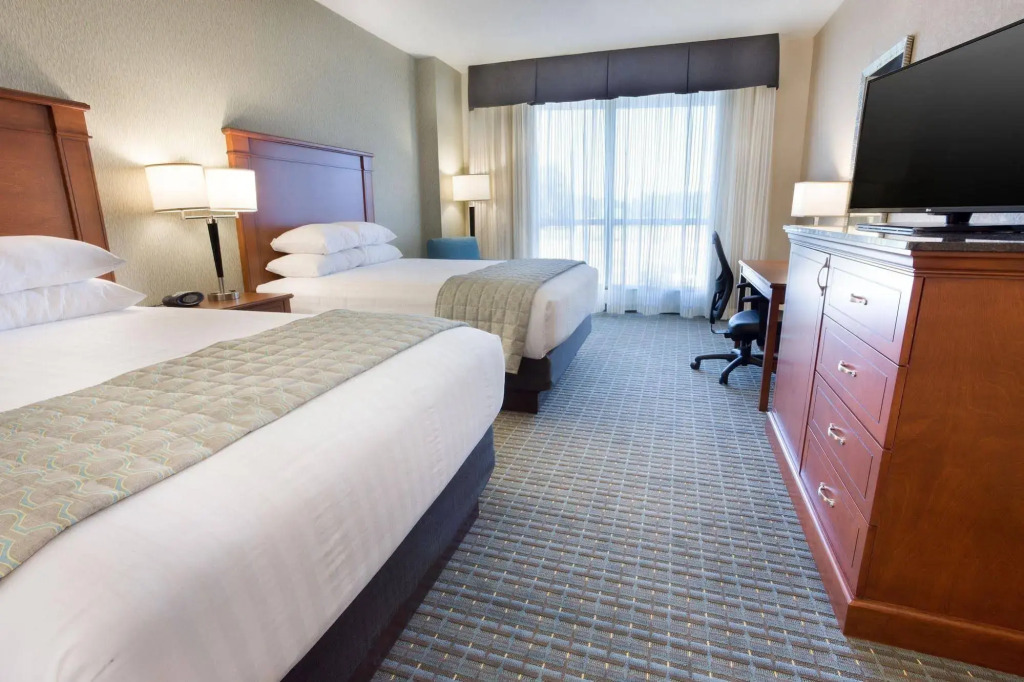 Drury Inn & Suites Burlington