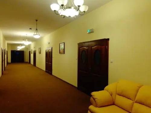 Korona Palace