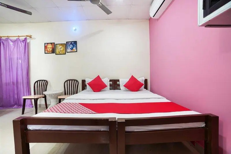 OYO 47629 Hotel Paawan Home Stay & Restaurant
