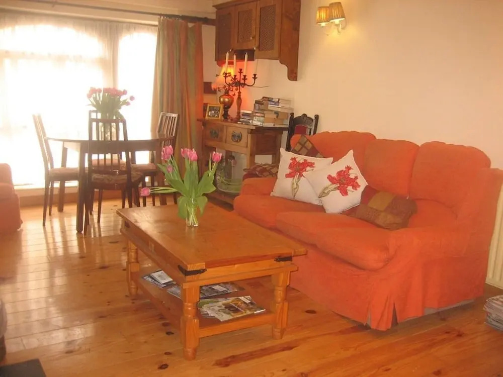 Ashleigh House Bed & Breakfast