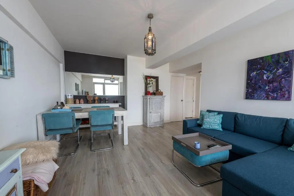 Seaview Seinpost Residence