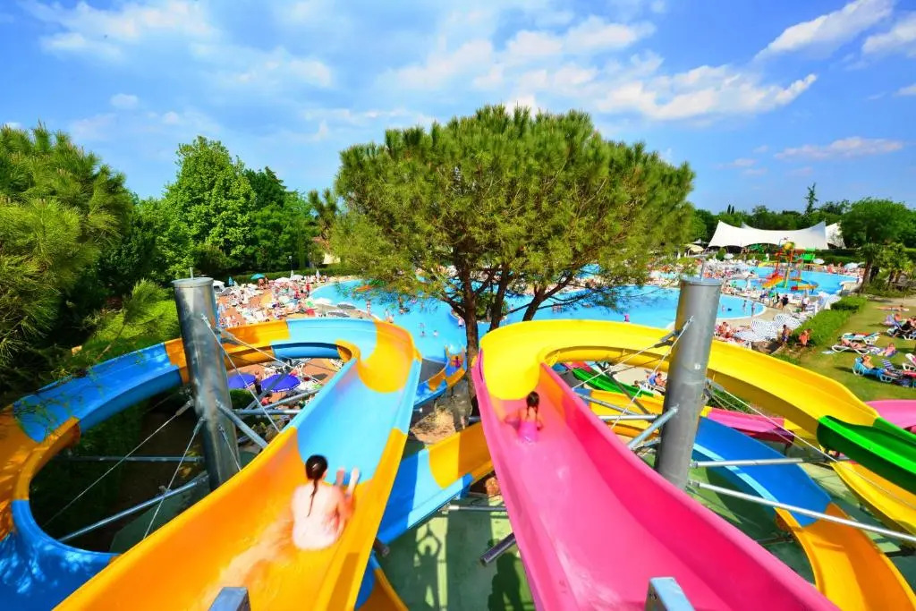 Albatross Mobile Homes on Camping Bella Italia