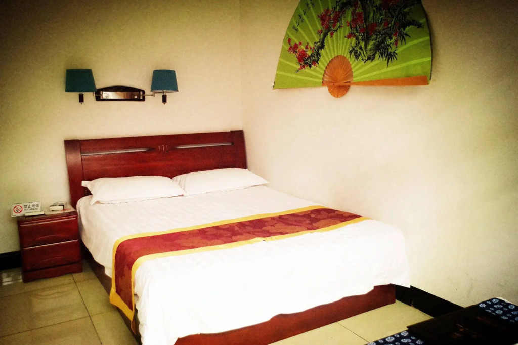 Three Legged Frog Hostel