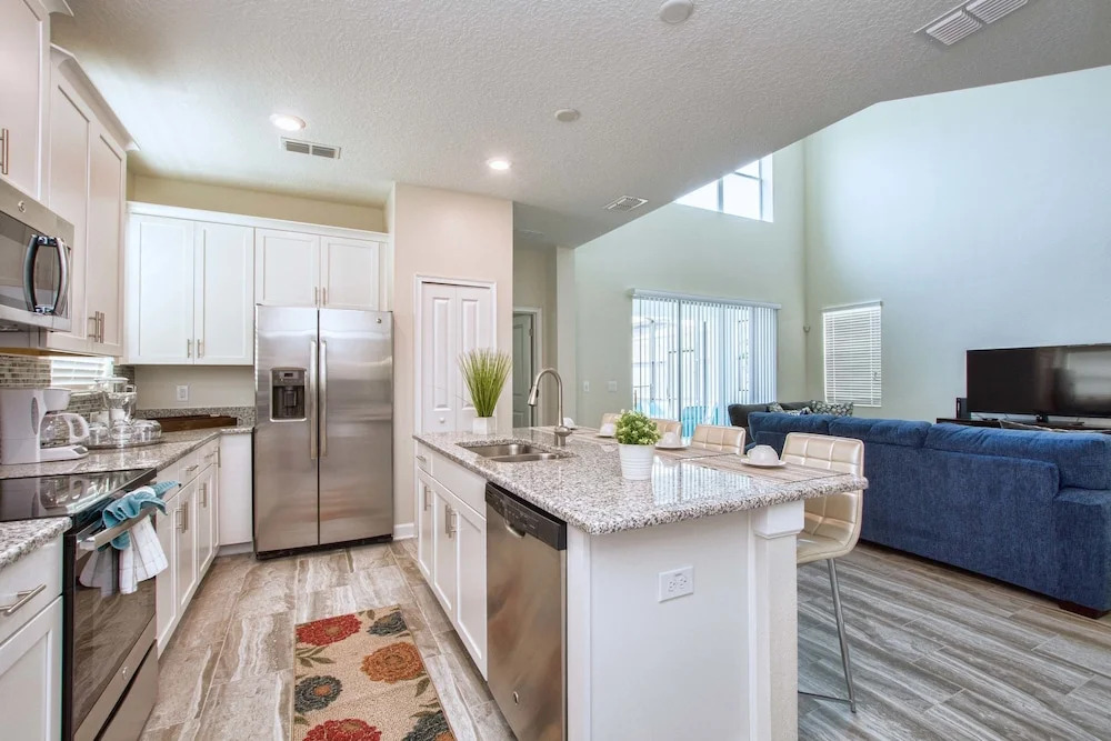 Storey Lake-5 Bedroom Pool Home-1663ST