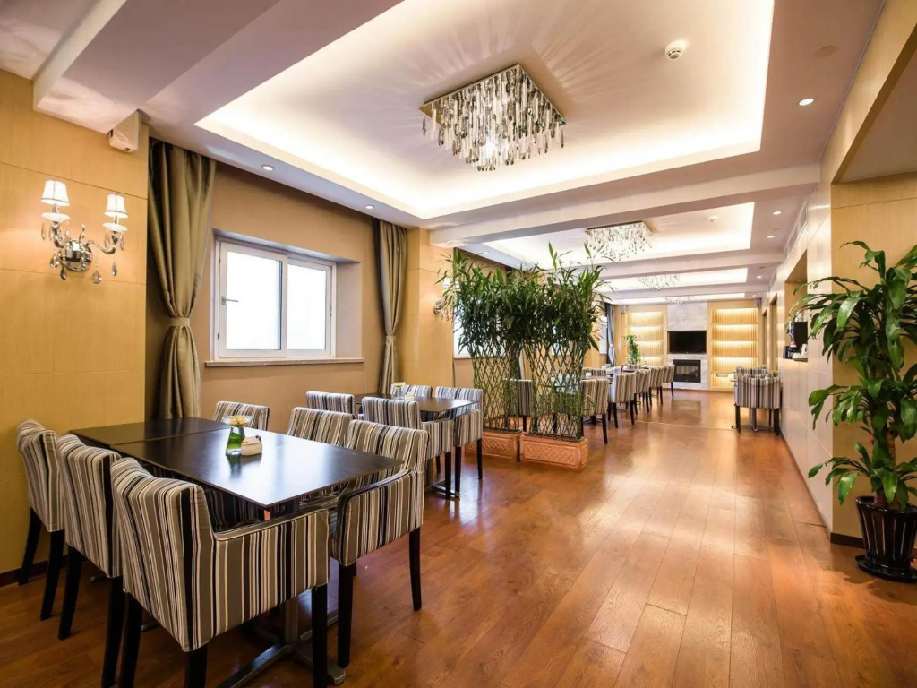 Отель Park Inn by Radisson Shanghai Downtown