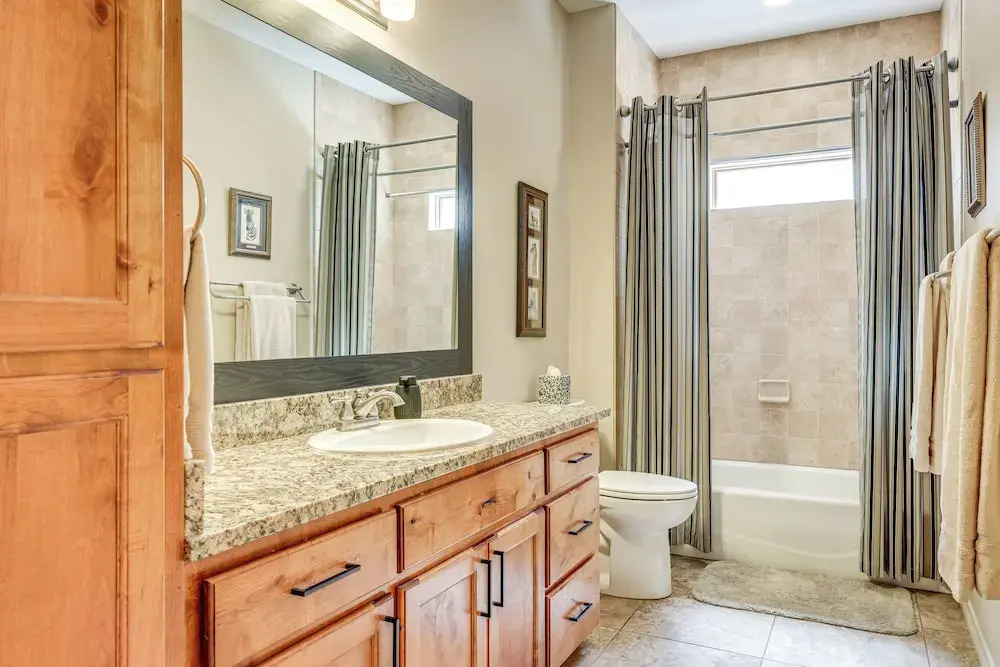 Direct Guadalupe River Access! Hill Country Condo