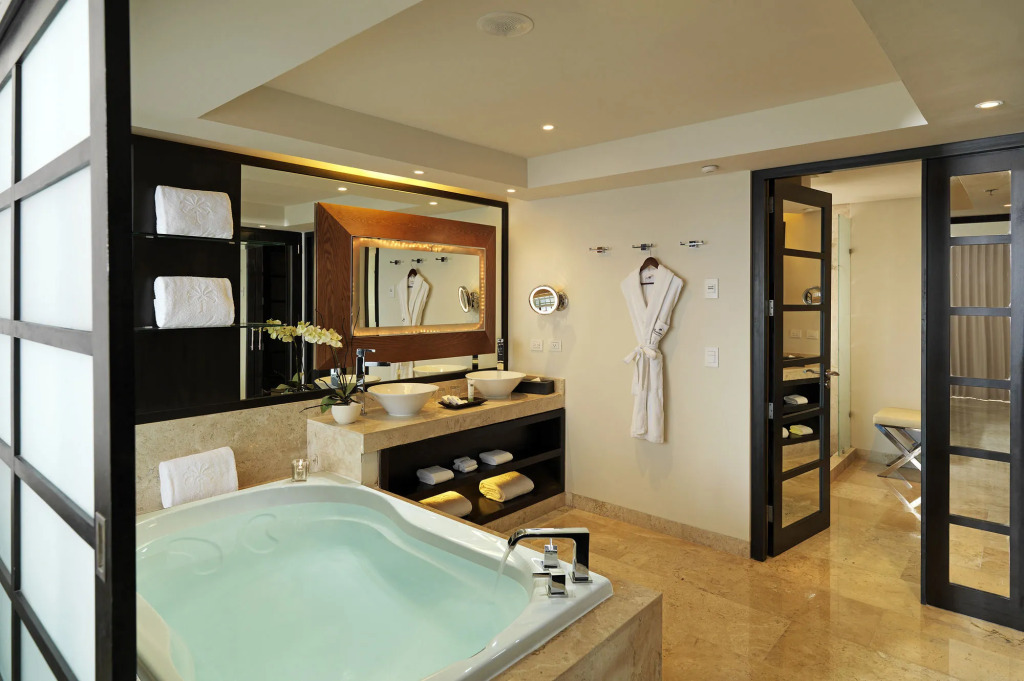 Royal Service at Paradisus La Perla