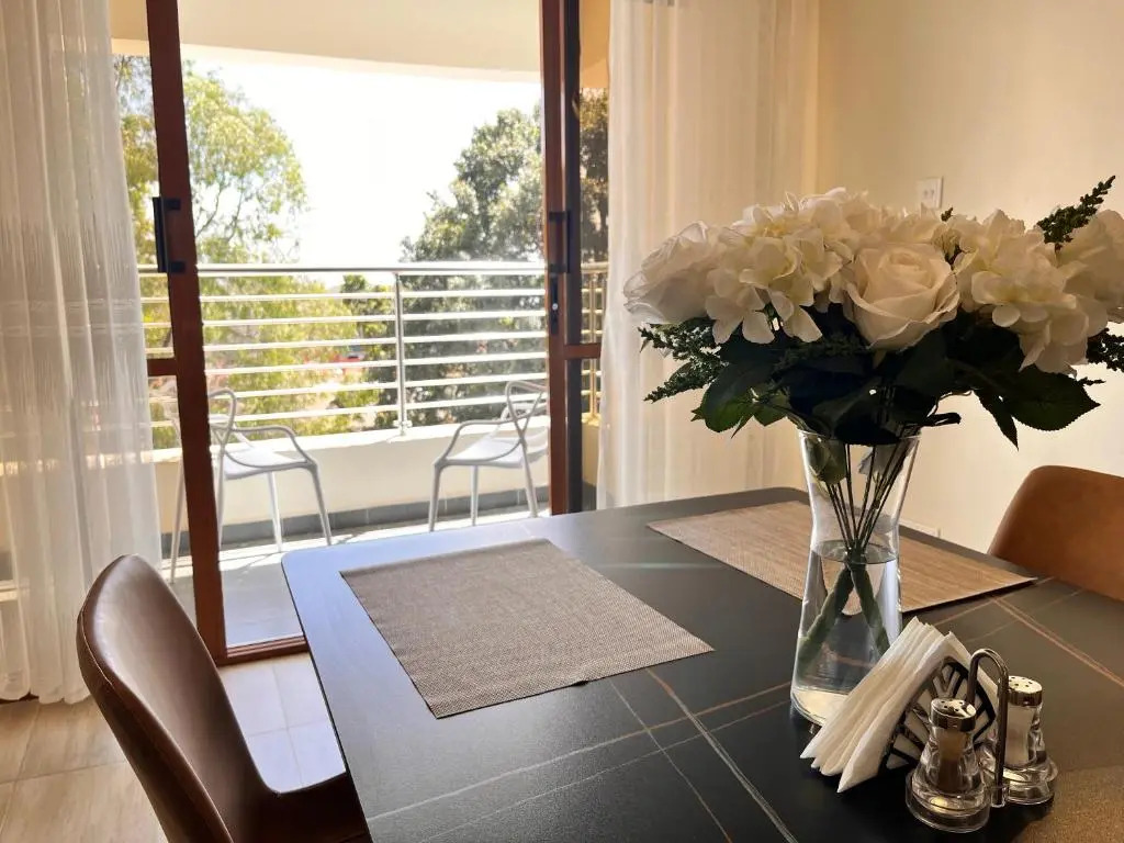 Midtown Executive Suites in CBD With Pool, GYM