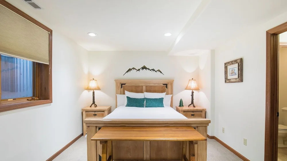 Pacific Street Townhome 514b by Avantstay Cute Townhouse in the Heart of Telluride!