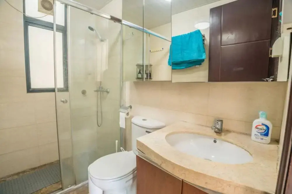 Locals Boutique Apartment Huafa Plaza 13