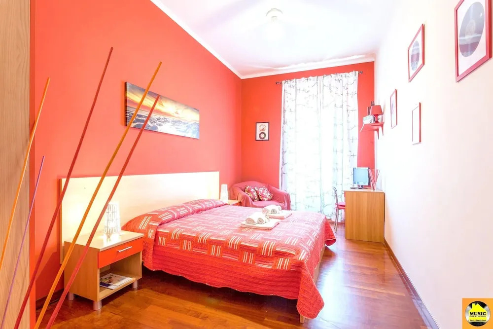 Apartment with 3 Bedrooms in Roma, with Wonderful City View And Wifi - 10 Km From the Beach