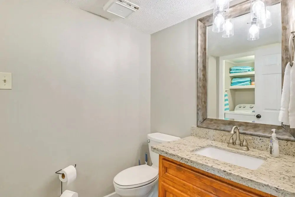 Renovated Lake Conroe Home: Boat Slip & Deck