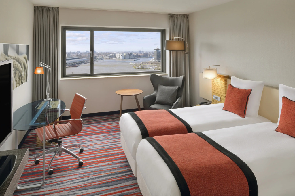 Mövenpick Hotel Amsterdam City Centre