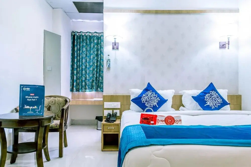 Oyo Rooms Opposite Cmr Central