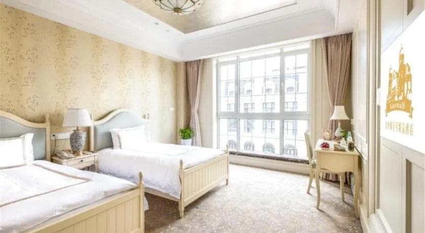 The Golden Beach No.1 Boutique Hotel