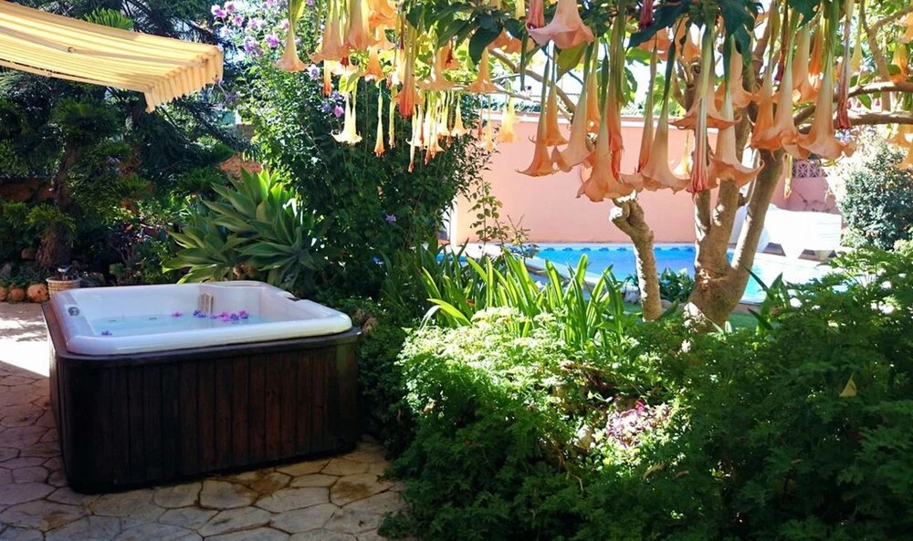 Villa With 5 Bedrooms in San Pedro Alcántara, With Wonderful sea View,