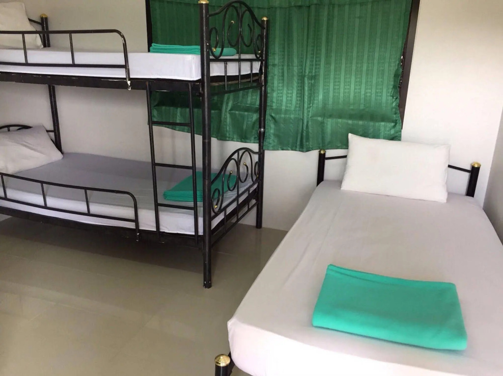 V2 Seagate Hip Hotel - Hostel