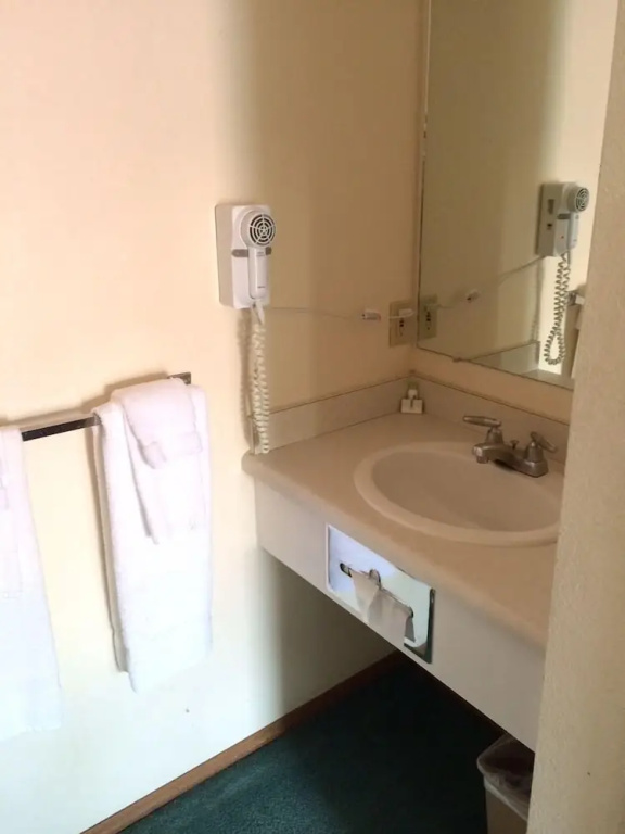 Mini Golden Inns Motel