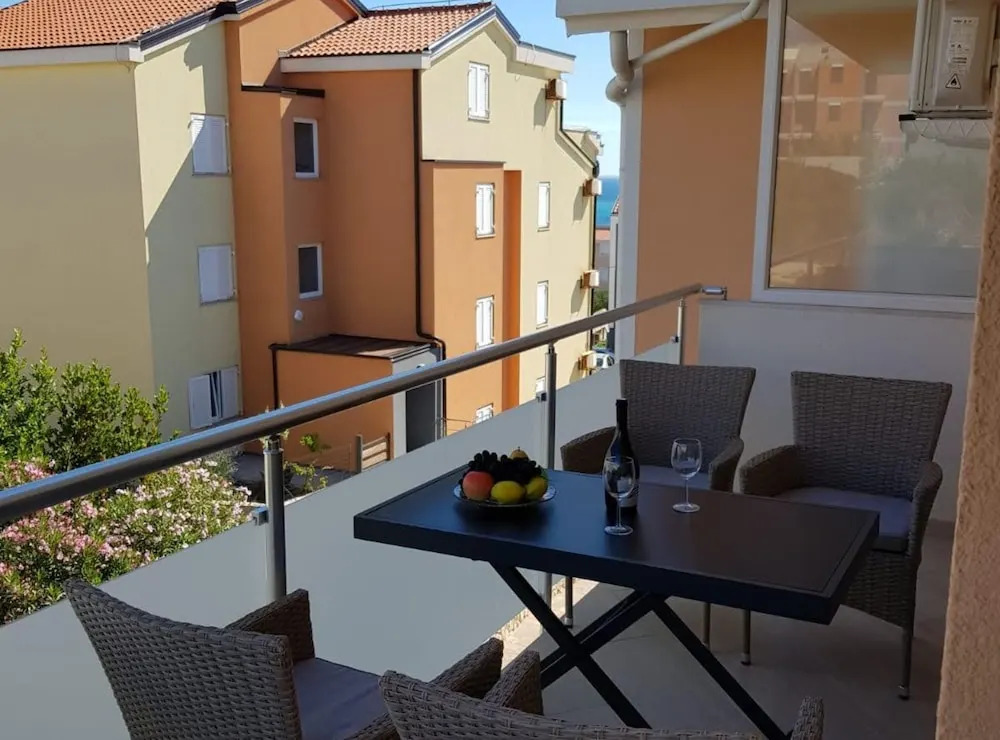 Apartments Sun Dance with heated Pool
