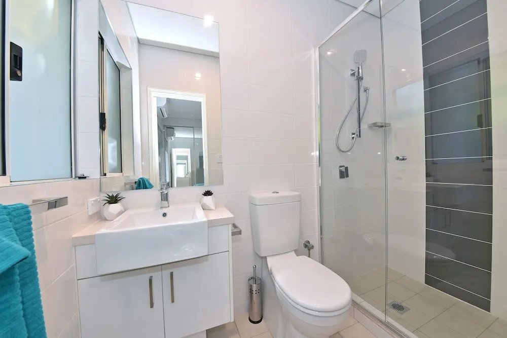 Stylish Apartment near Perth City 2210