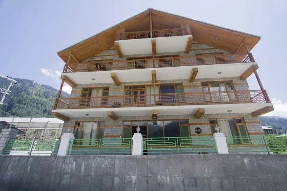 OYO Premium Hampta View